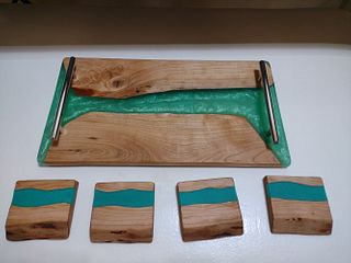 Emerald Epoxy Serving Tray with matching coaster set Info: Northern Cherry Wood for both items