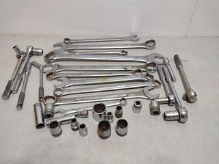 Wrenches and sockets lot