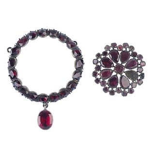 A selection of three foil-back garnet items. To include a circular-shape garnet cluster ring, a vari