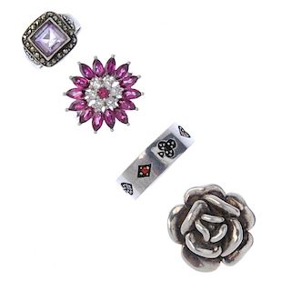 A selection of silver and white metal jewellery. To include a line bracelet with oval-shape coloured