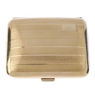An early 20th century 9ct gold cigarette case. With banded design to front and back, the front with