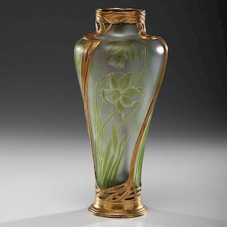Orivit Narcissus Vase with Overlay  