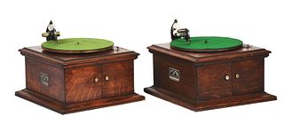 LOT OF 2: VICTOR MODEL VV-VI AND VV-VI-A PHONOGRAPHS.