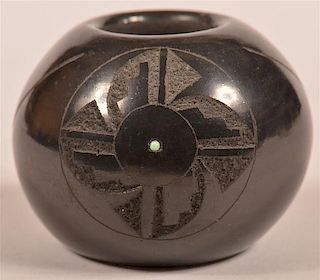 Small San Ildefonso Pueblo Blackware Pot.