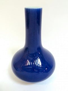 Qianlong Blue Porcelain Vase