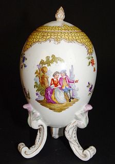19th Century German Meissen Footed Egg Lidded Cup