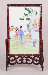 A Chinese Porcelain Table Screen