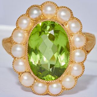 ANTIQUE PERDIOT AND PEARL CLUSTER RING