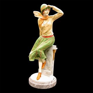 Lucinda CL3983 - Royal Doulton Figurine