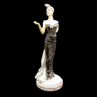 Patricia CL4018 - Royal Doulton Figurine