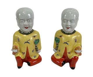 PAIR OF ANTIQUE CHINESE PORCELAIN FIGURINES