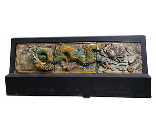 MING SANCAI GLAZED POTTERY WALL TILE WITH STAND