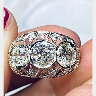 Art Deco 18K White Gold 3-Stone Diamond Ring