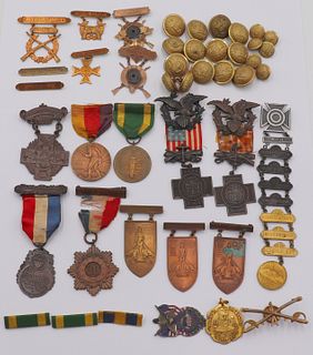 MILITARIA. Spanish American War Medals and Devices