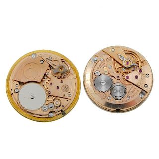 OMEGA - a group of fourteen watch movements. All recommended for spare or repair purposes only.  <br