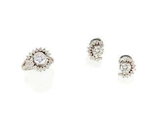 A set of diamond jewelry
