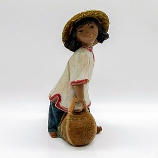 Chinese Girl 1012152 - Lladro Porcelain Figurine