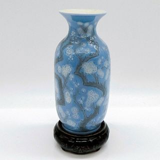 Blue Vase with Flowers 1001218 - Lladro Porcelain