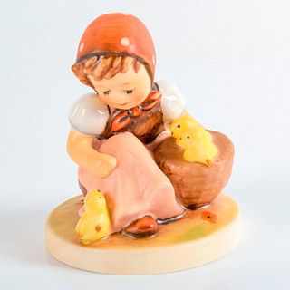 Chick Girl 57/0 - Goebel Hummel Figurine