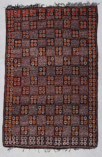 Moroccan Pile Carpet: 5'6" x 8'3" (168 x 251 cm)