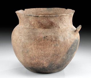 19th C. Native American Tesuque Pottery Jar