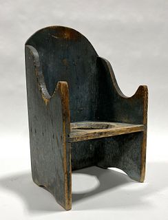 Early Potty Chair in Blue Paint