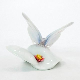 Morning Calm 1006589 - Lladro Porcelain Decor
