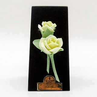 Two Yellow Roses on Base 1015183 - Lladro Porcelain Decor