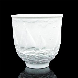 Sailing The Seas Cup 1017657 - Lladro Porcelain Decor