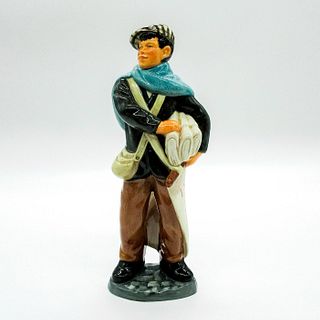 Newsboy HN2244 - Royal Doulton Figurine