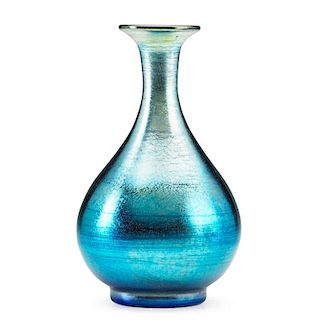 TIFFANY STUDIOS Blue Favrile glass vase