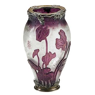 BURGUN SCHVERER Fine martelé glass vase