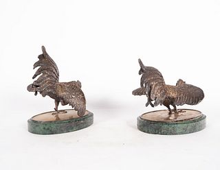 Pair of Roosters in patinated bronze, Portuguese school from the end of the 19th century
