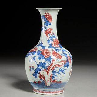 Chinese Imari begonia vase
