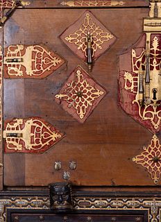 Exceptional Spanish Vargueno Cabinet complete with table, Toledo school of the 17th century