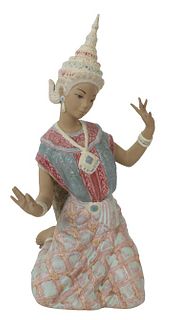 Lladro Spain Pottery Figurine of  Thai Girl