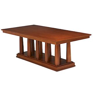 MICHAEL GRAVES Dining table
