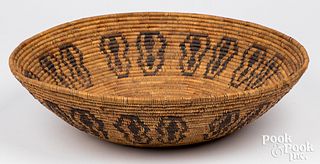 Large Paiute Indian woven winnowing basket