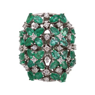 Emerald & Diamonds 18k Gold coktail Ring