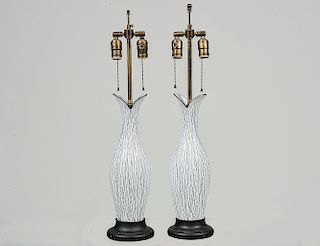 PAIR OF MURANO WHITE SGRAFITTO GLASS LAMPS