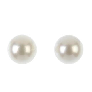 A pair of cultured pearl ear studs. Cultured pearls measuring 11 and 10.9mms. Weight 4.8gms. <br><br