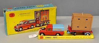 Corgi Gift Set 19, Chipperfields Land-Rover with elephant and cage on trailer, with all inner packag