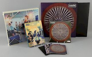 Oasis Definitely Maybe signed by Noel Gallagher, 2004 Double DVD, Masterplan sealed 10Ë vinyl box se