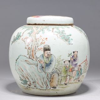 Chinese Famille Rose Enameled Porcelain Covered Jar