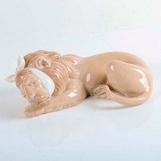Painful Lion 1005022 - Lladro Porcelain Figurine