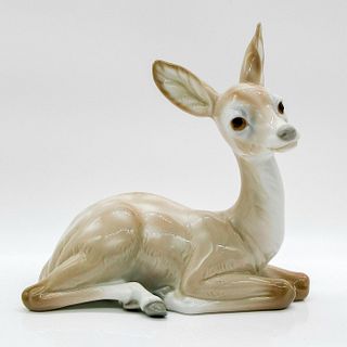 Deer Sitting 1001064 - Lladro Porcelain Figurine