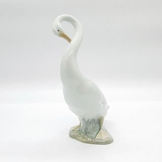 Swan Bending Neck PP132 - Lladro Porcelain Figurine