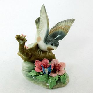 Bird and Butterfly 1001300 - Lladro Porcelain Figurine