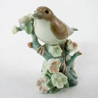 Nightingale 1001226 - Lladro Porcelain Figurine