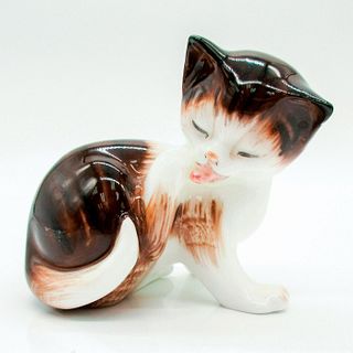 Royal Doulton Small Figurine, Character Kitten HN2580